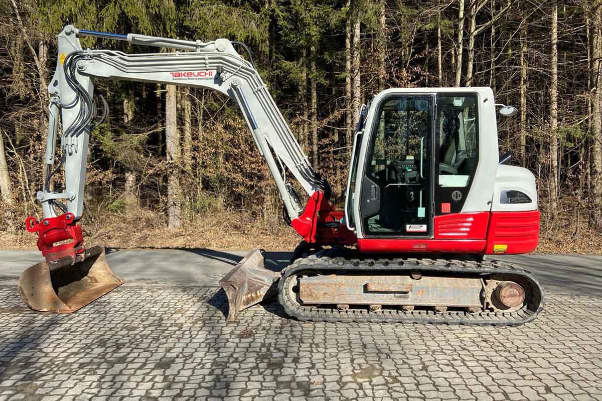 Мини-екскаватор TAKEUCHI